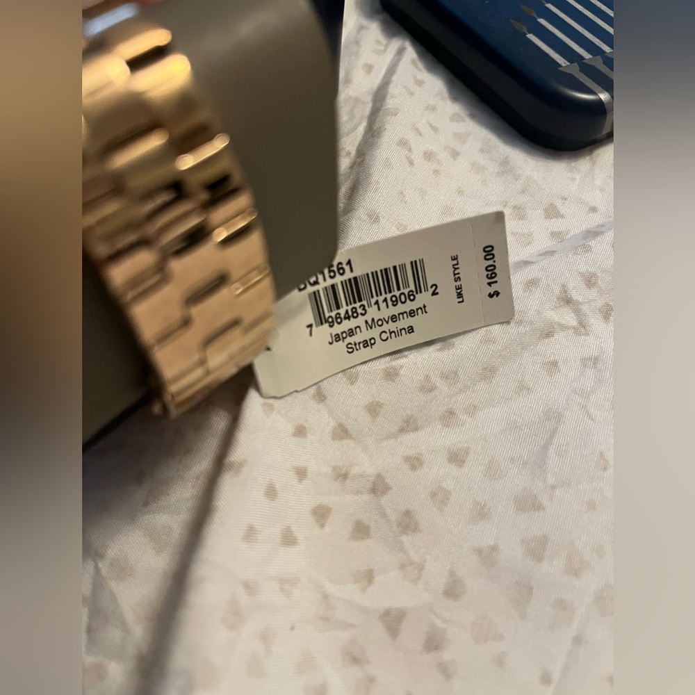 Watch - Picture 2 of 4